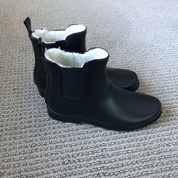 NEW J. Crew Chelsea Boots, Black size 10, water resistant - Picture 4 of 7